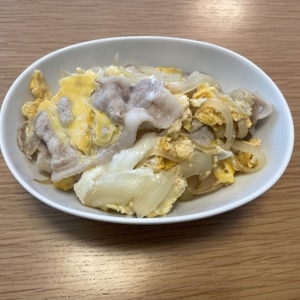 めんつゆで簡単☆豚肉の卵とじ丼☆